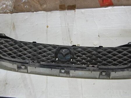 ФОТО Решітка радіатора для Mazda 626 GF/GW (1997-2002) Киев
