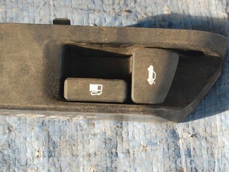 ФОТО Ручка открывания лючка бензобака для Toyota Camry 40 XV40 (01.2006-07.2011) Киев