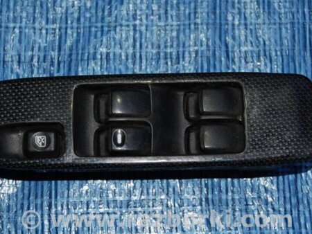 ФОТО Блок кнопок стеклоподъемников для Mitsubishi Pajero (99-06) Киев