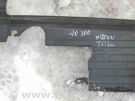 ФОТО дефлектор радіатора для Nissan Tiida/Versa C11 Киев