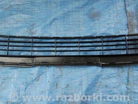 ФОТО Решітка переднього бампера для Toyota Corolla E16/E17 (2012-2018) Киев