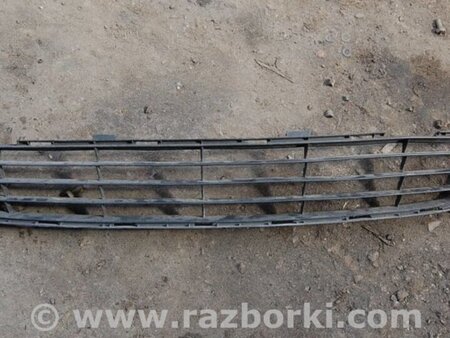 ФОТО Решітка переднього бампера для Toyota Corolla E150 (11.2006-08.2013) Киев