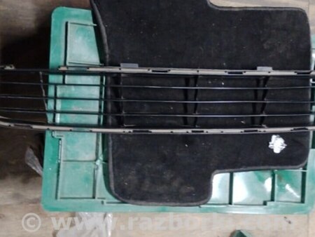 ФОТО Решітка переднього бампера для Toyota Corolla E150 (11.2006-08.2013) Киев