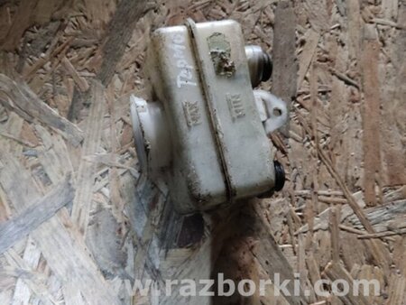 ФОТО Бачок головного гальмівного циліндра для Subaru Forester SG Киев