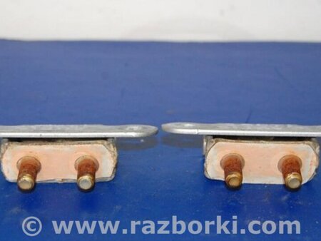 ФОТО Петля кришки багажника для Toyota Auris E150 (10.2006-11.2012) Киев