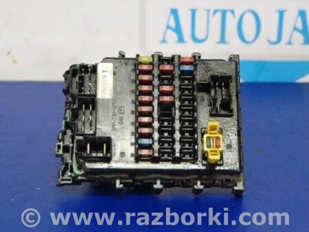 ФОТО Блок запобіжників салону для Nissan Almera (03-09) Киев