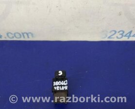 Кнопка стеклоподъемника дверная Hyundai Veloster (11-18)