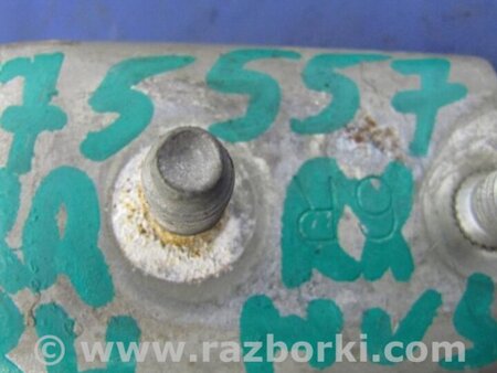 ФОТО Петля двері задньої лівої нижня для Lexus RX300 (98-03) Киев