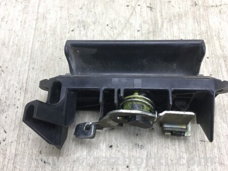 ФОТО Ручка крышки багажника для Toyota Corolla E120 (08.2000-02.2007) Киев