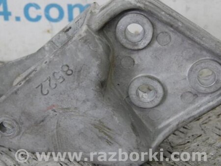 ФОТО Кронштейн крепления КПП для Mitsubishi Outlander XL Киев