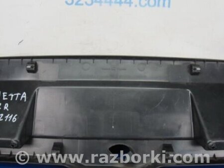 ФОТО Обшивка кришки багажника для Volkswagen Jetta USA (10-17) Киев
