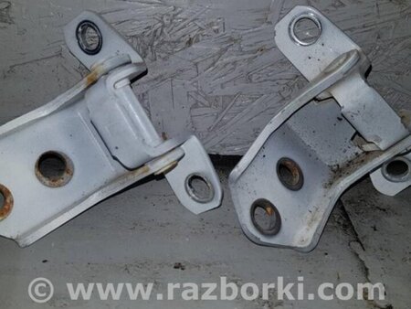 ФОТО Петля двері задньої лівої нижня для Mazda 3 BL (2009-2013) (II) Киев