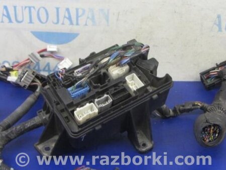 ФОТО Блок запобіжників для Toyota Tundra (2013-) Киев