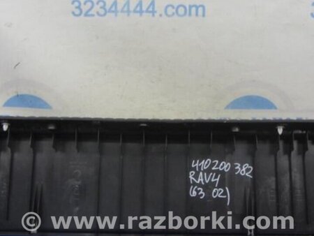 ФОТО Элементы пластиковой отделки салона для Toyota RAV-4 (05-12) Киев