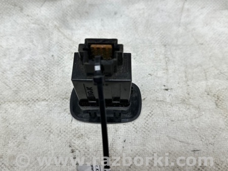 ФОТО Кнопка відкриття багажника для Mitsubishi Outlander GF (2012-) Киев