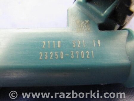 ФОТО Форсунка паливна для Toyota Prius 30 (09-17) Киев