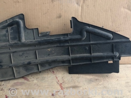 ФОТО дефлектор радіатора для Toyota Avensis T250 (02.2003-10.2009) Киев