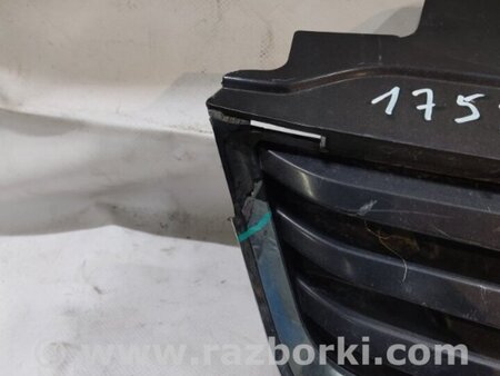 ФОТО Решітка радіатора для Nissan Sentra B16 Киев