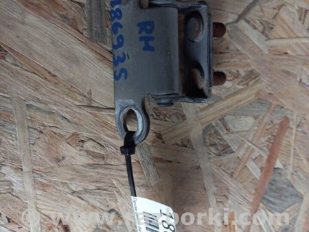 ФОТО Петля кришки багажника для Toyota Highlander (01-07) Киев
