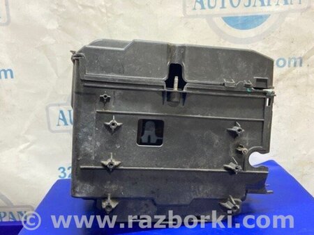ФОТО Площадка под аккумулятор для Mazda 3 BL (2009-2013) (II) Киев