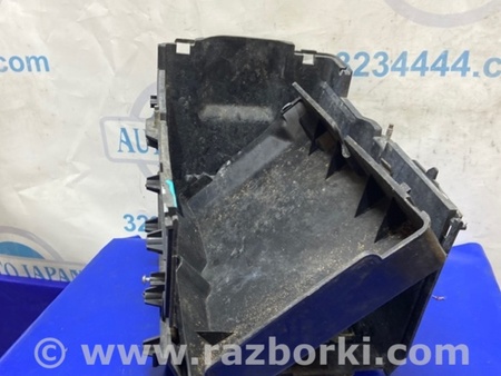ФОТО Площадка под аккумулятор для Mazda 3 BL (2009-2013) (II) Киев