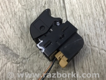 ФОТО Кнопка стеклоподъемника дверная для Volkswagen Beetle A5 5C1 (09.2011-11.2016) Киев