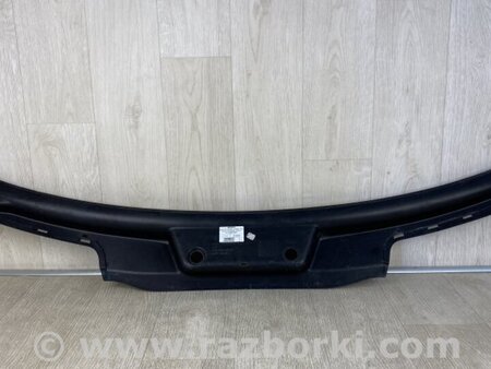 ФОТО Жабо під лобове скло (пластик) для Porsche Cayenne Type 958 (10-18) Киев