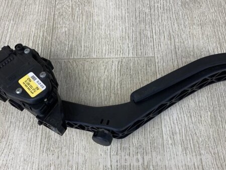 ФОТО Педаль газу для Porsche Cayenne Type 958 (10-18) Киев