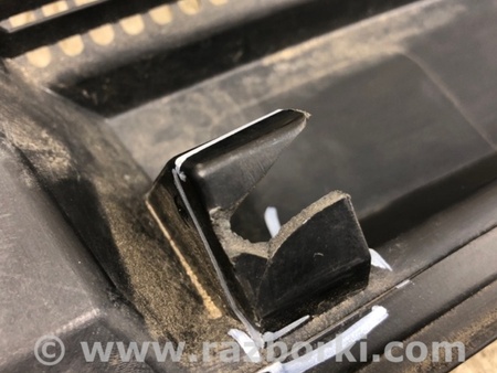 ФОТО Жабо під лобове скло (пластик) для Jeep Patriot (10-17) Киев