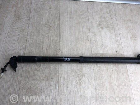 ФОТО Амортизатор кришки багажника для Nissan Pathfinder R52 Киев