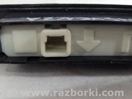 ФОТО Кнопка відкриття багажника для Toyota Venza Киев