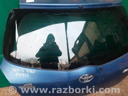 ФОТО Кришка багажника для Toyota Yaris (05-11) Киев