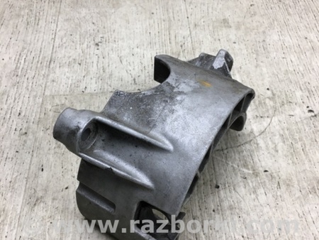 ФОТО Кронштейн крепления генератора для Porsche Cayenne Type 958 (10-18) Киев
