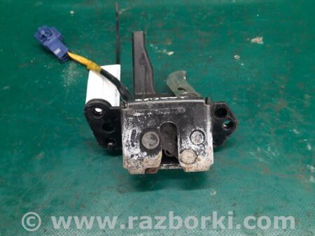 ФОТО Замок кришки багажника для Toyota Yaris (05-11) Киев