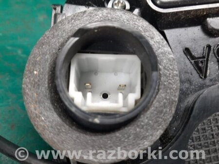 ФОТО Замок двері задній лівий для Toyota Yaris (05-11) Киев