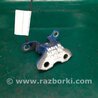Петля двері задньої лівої верхня Toyota Yaris (05-11)