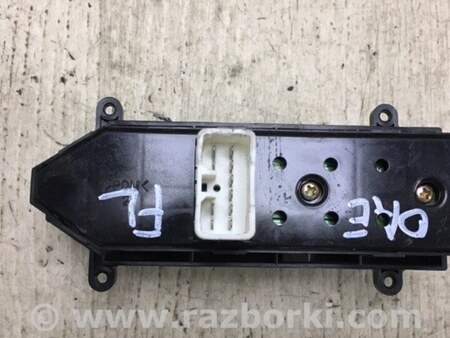ФОТО Кнопка стеклоподъемника дверная для Hyundai Santa Fe CM (05-12) Киев