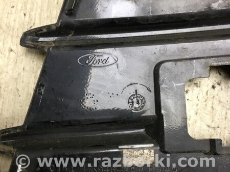 ФОТО Накладка протитуманної фари для Ford Escape 3 (01.2012-12.2018) Киев