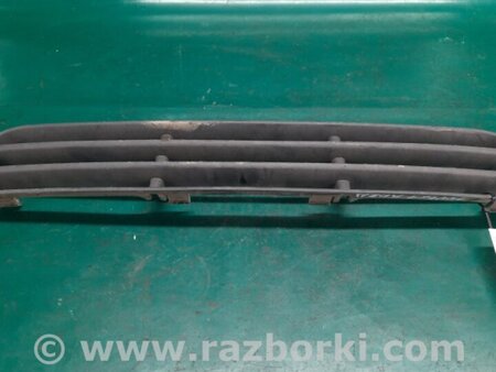 ФОТО Решітка переднього бампера для Volkswagen Bora A4 (08.1998-01.2005) Киев
