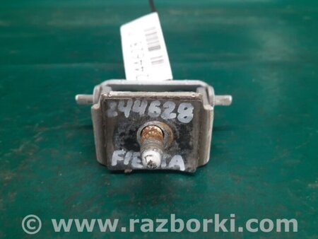 ФОТО Петля кришки багажника для Ford Fiesta Mk6 (2008-2017) Киев