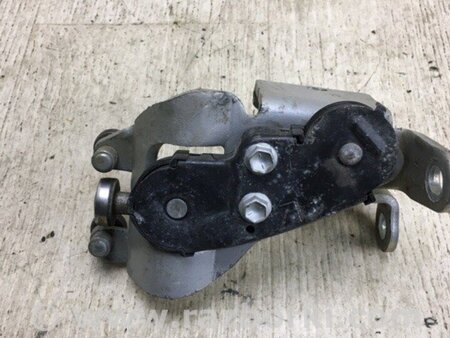 ФОТО Ролики боковой двери для Toyota Sienna (11-16) Киев