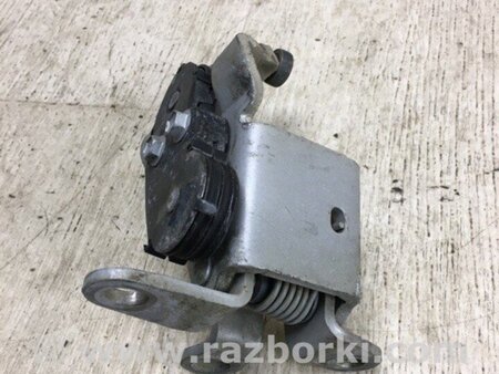 ФОТО Ролики боковой двери для Toyota Sienna (11-16) Киев