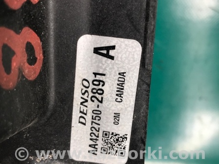 ФОТО Дифузор вентилятора основного радіатора для Toyota Matrix (08-14) Киев