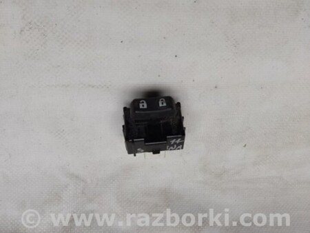 ФОТО Кнопка центрального замка для Toyota Sienna (11-16) Киев