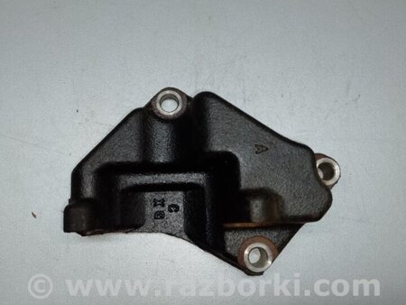 ФОТО Кронштейн пром вала для Mazda 3 BL (2009-2013) (II) Киев