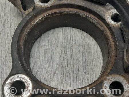 ФОТО поворотний кулак для Mitsubishi Pajero Киев