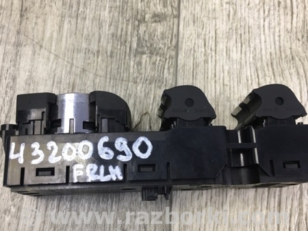 ФОТО Блок кнопок стеклоподъемников для Ford Fusion USA 2 поколение (12-15) Киев