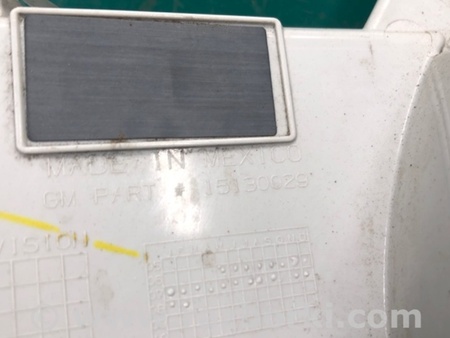 ФОТО Повторювач повороту у бампер для Buick Enclave (08-12) Киев