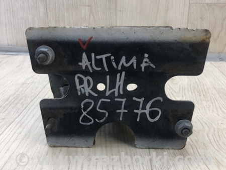 ФОТО Кронштейн підсилювач заднього бампера для Nissan Altima L32 Киев