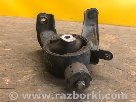 ФОТО Подушка двигуна для Toyota Avensis T270 (10.2008-12.2012) Киев